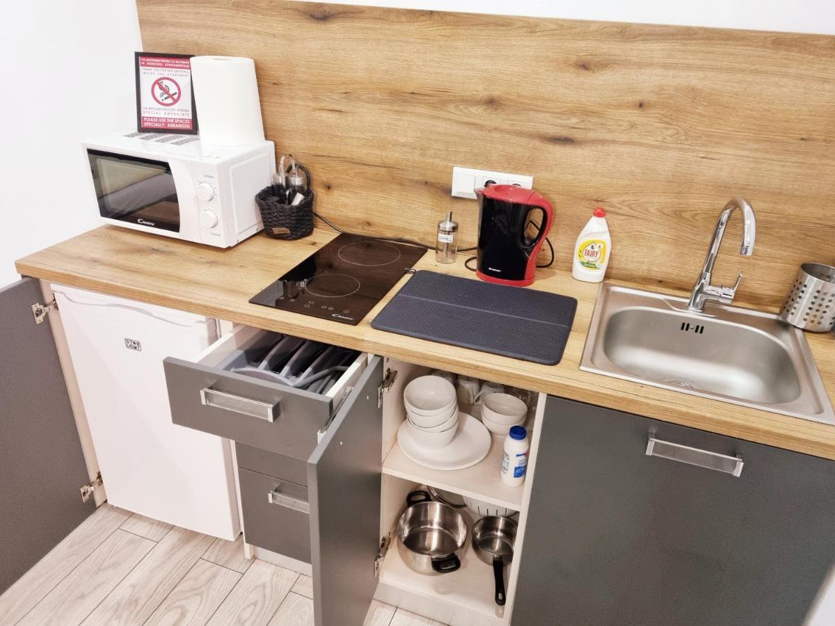 Marcos Apartments Victoriei - Self Check-In レシツァ エクステリア 写真