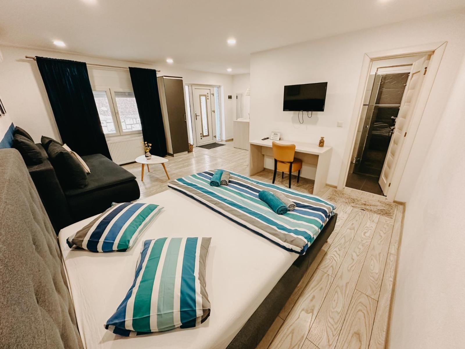 Marcos Apartments Victoriei - Self Check-In レシツァ エクステリア 写真