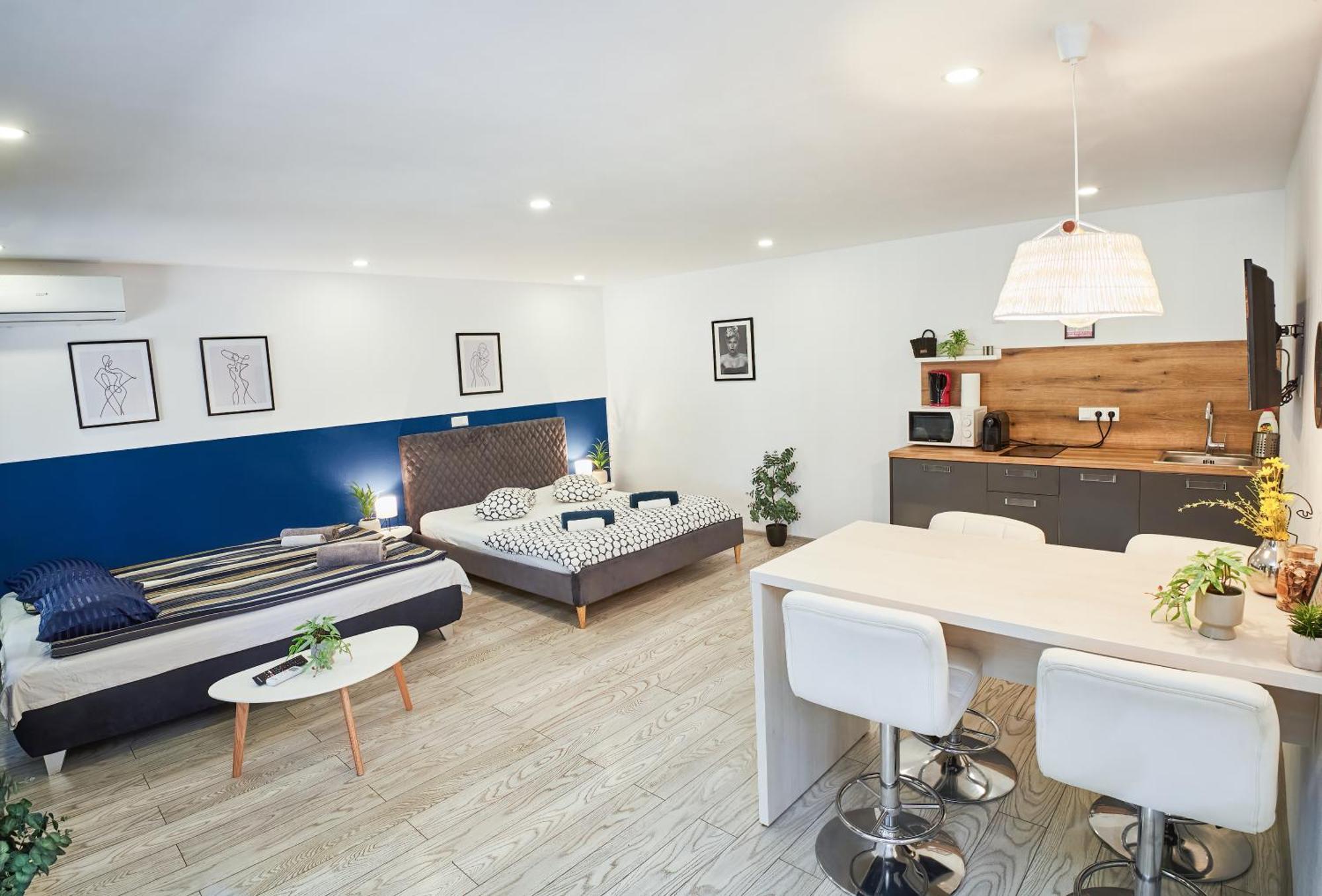Marcos Apartments Victoriei - Self Check-In レシツァ エクステリア 写真