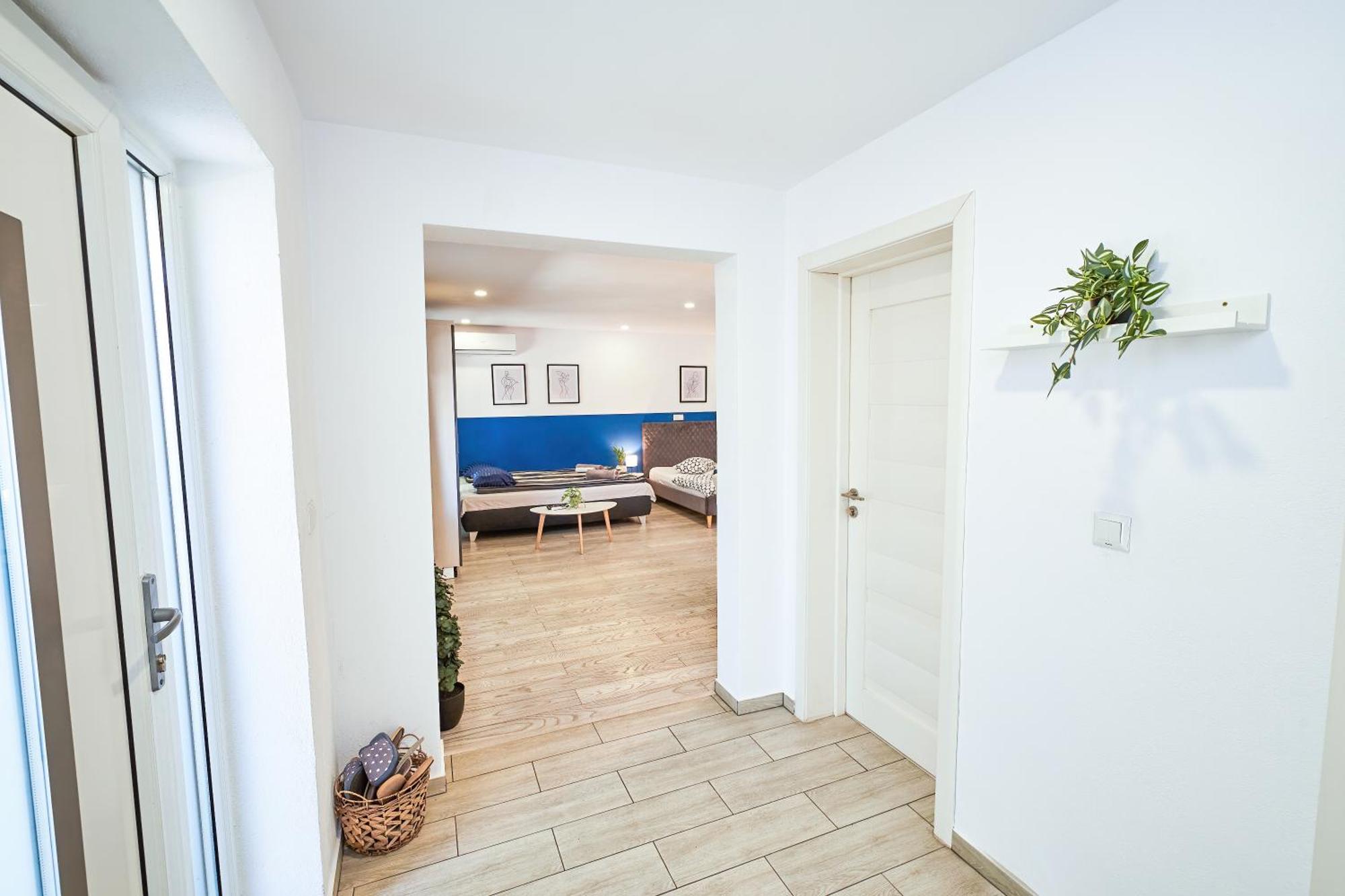 Marcos Apartments Victoriei - Self Check-In レシツァ エクステリア 写真